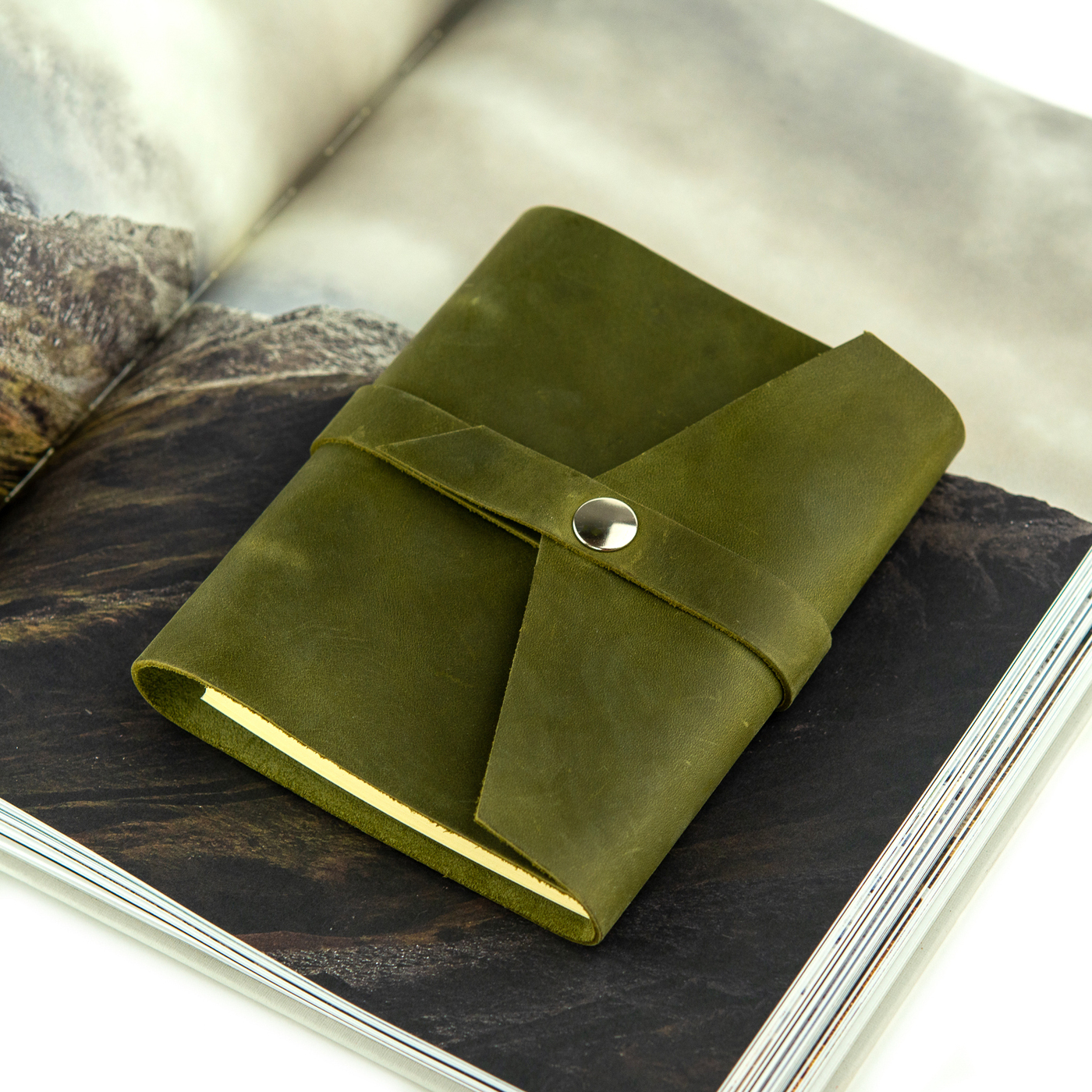 Ежедневники из натуральной кожи